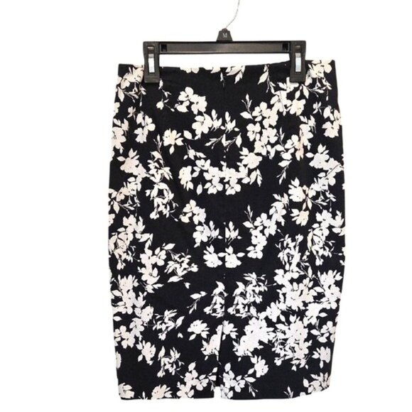 White‎ House Black Market Floral Print Pencil Skirt Career Wear - Picture 2 of 2